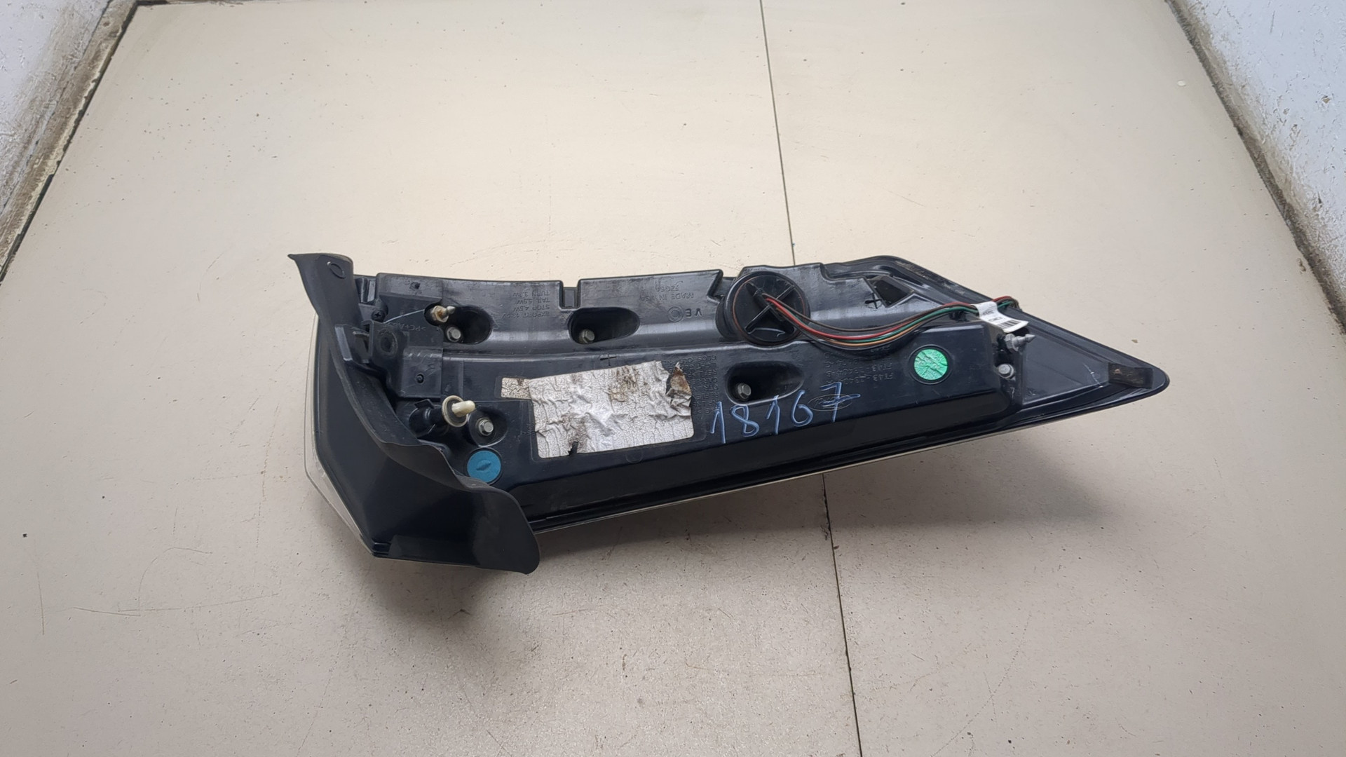 Фонарь задний правый