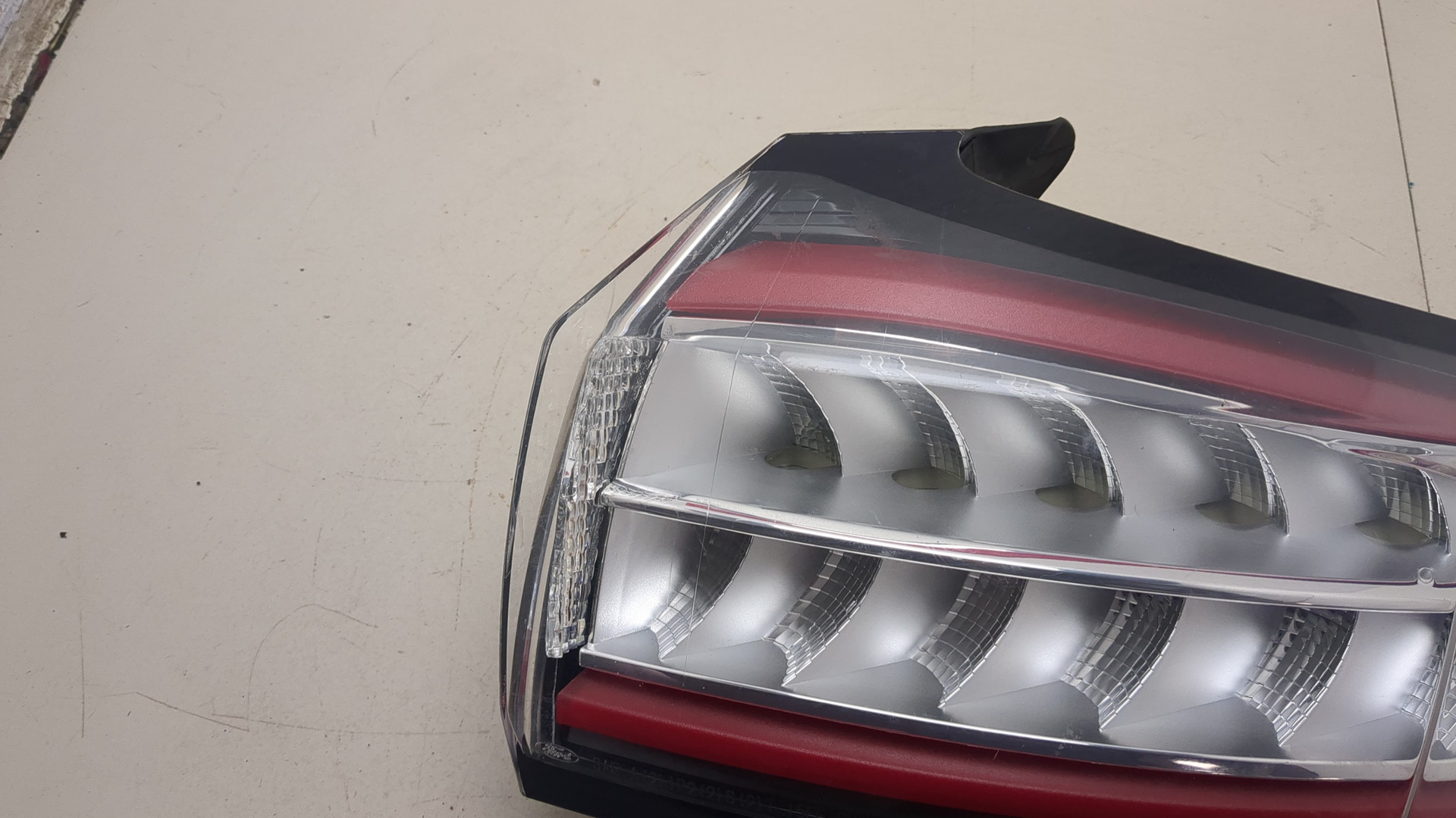 Фонарь задний правый