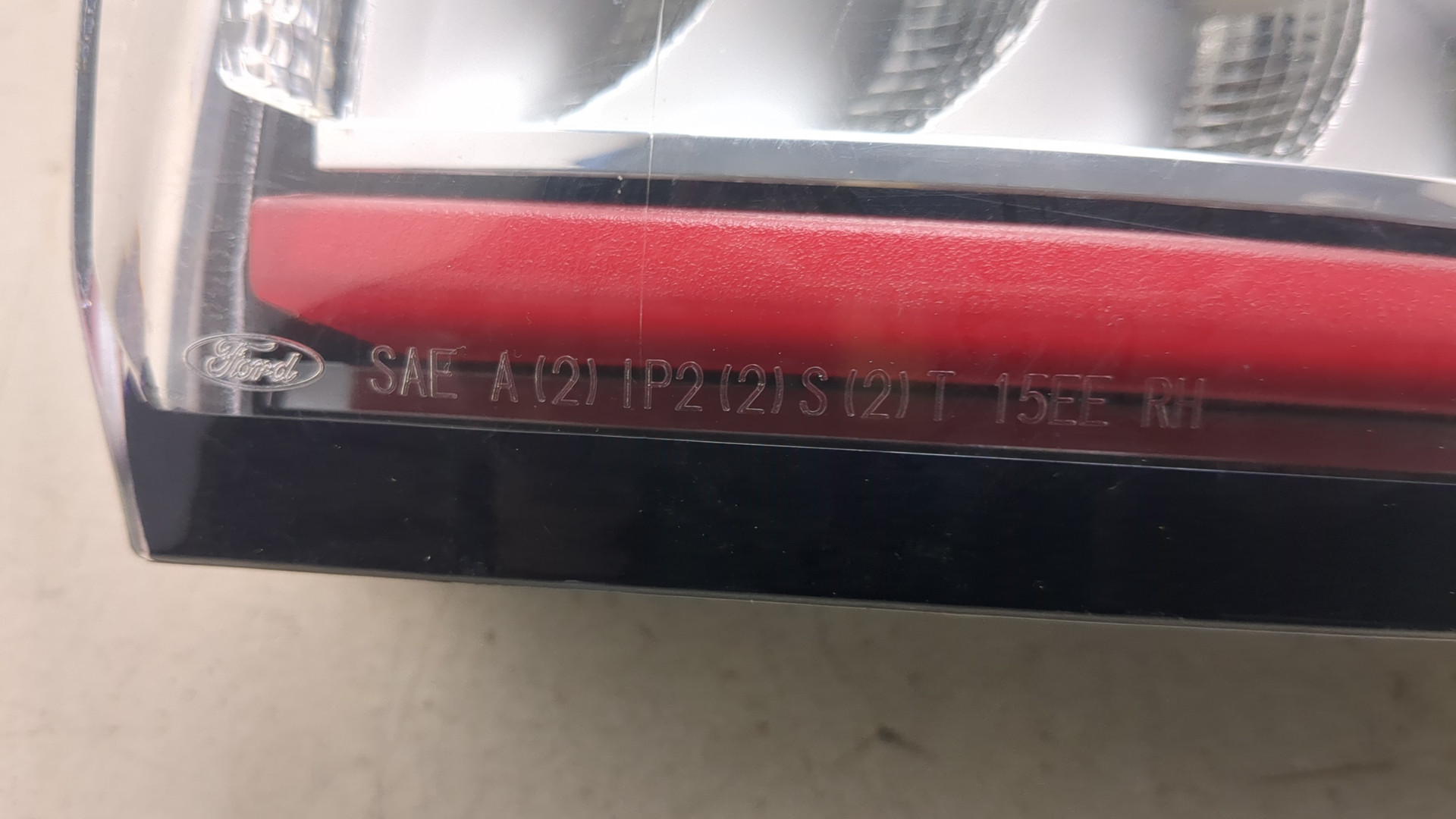 Фонарь задний правый