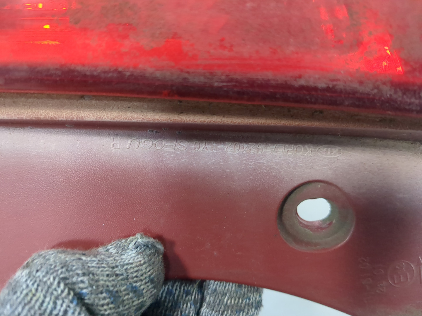 Фонарь задний правый