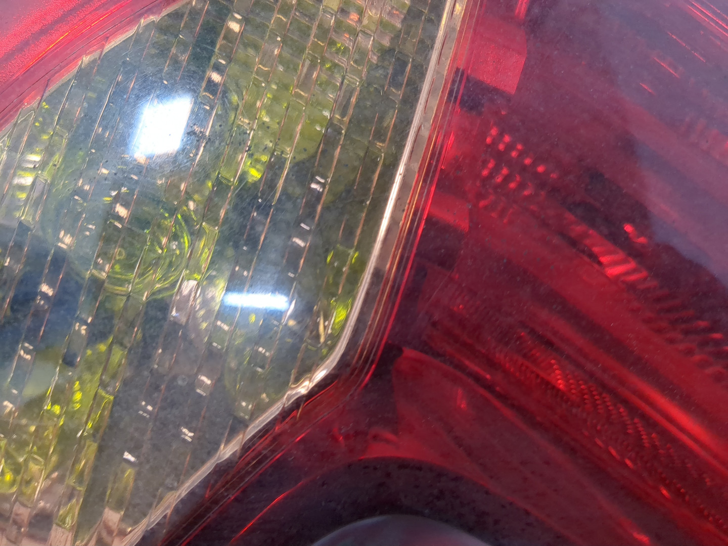 Фонарь задний правый