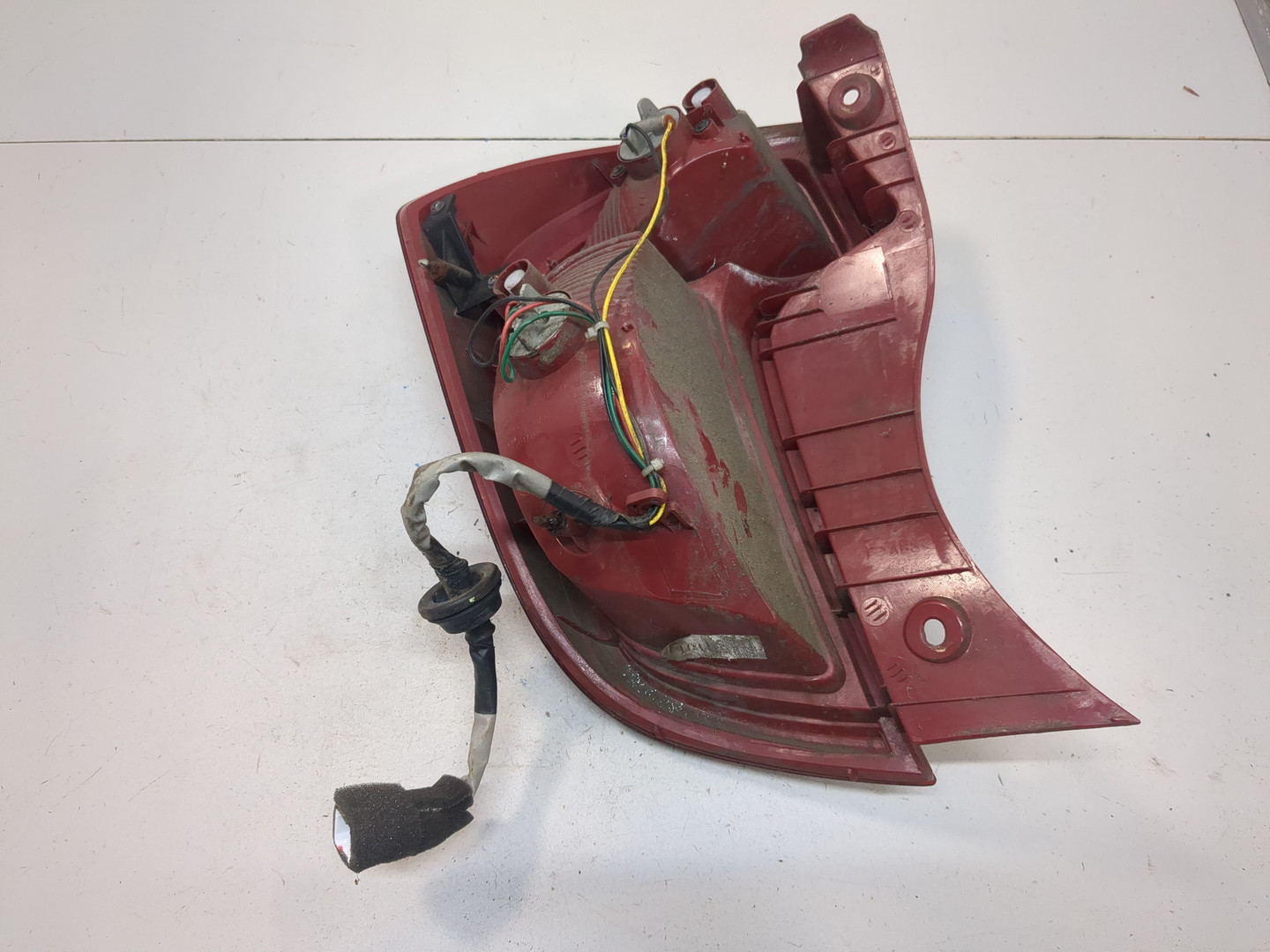 Фонарь задний правый