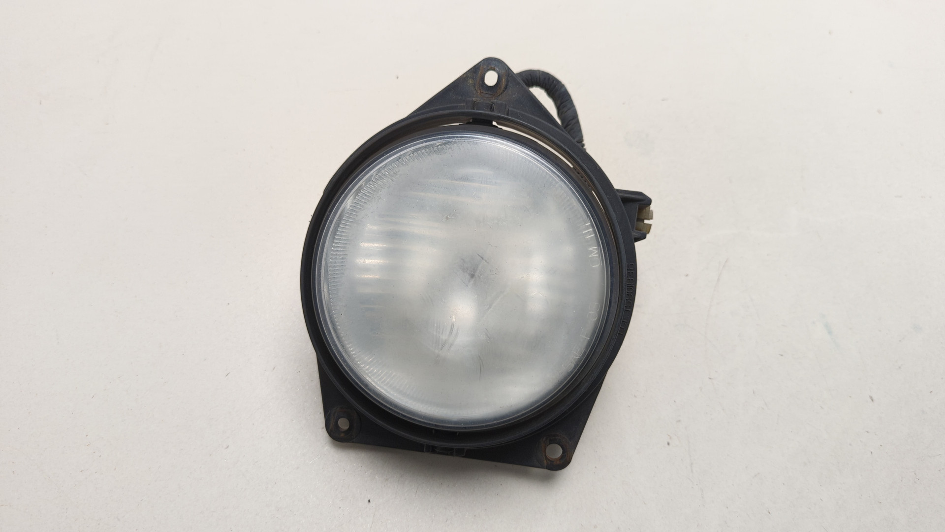 Фара противотуманная правая