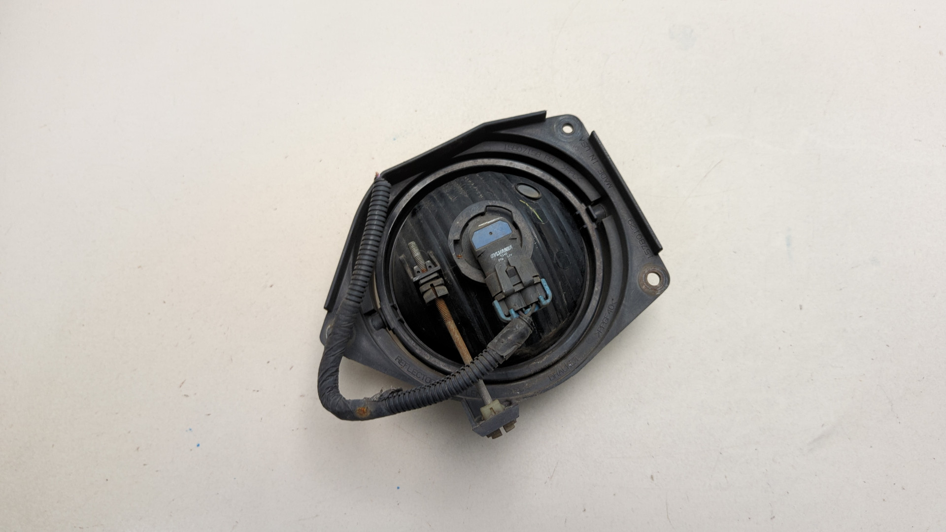 Фара противотуманная правая