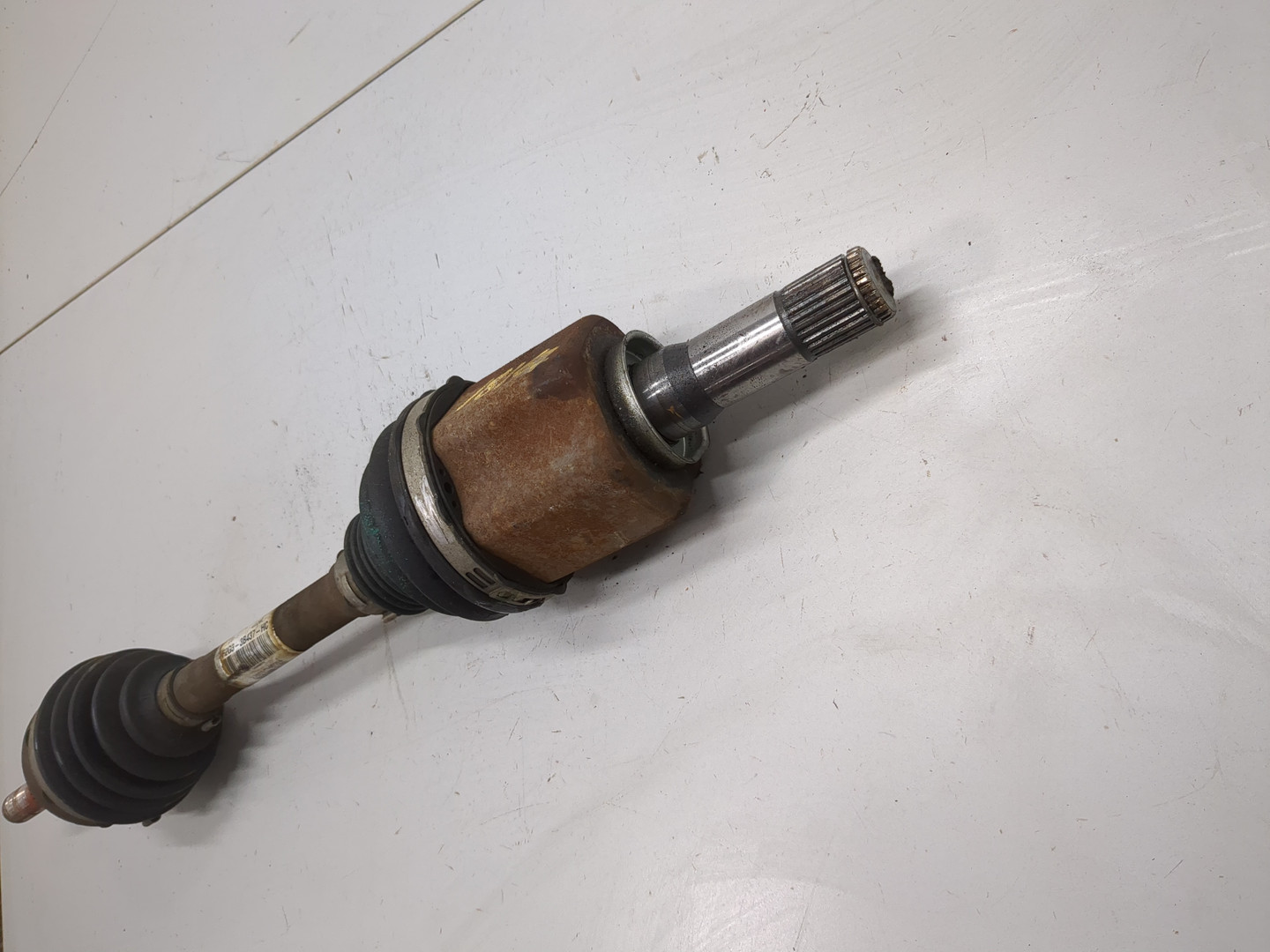 Полуось передняя левая