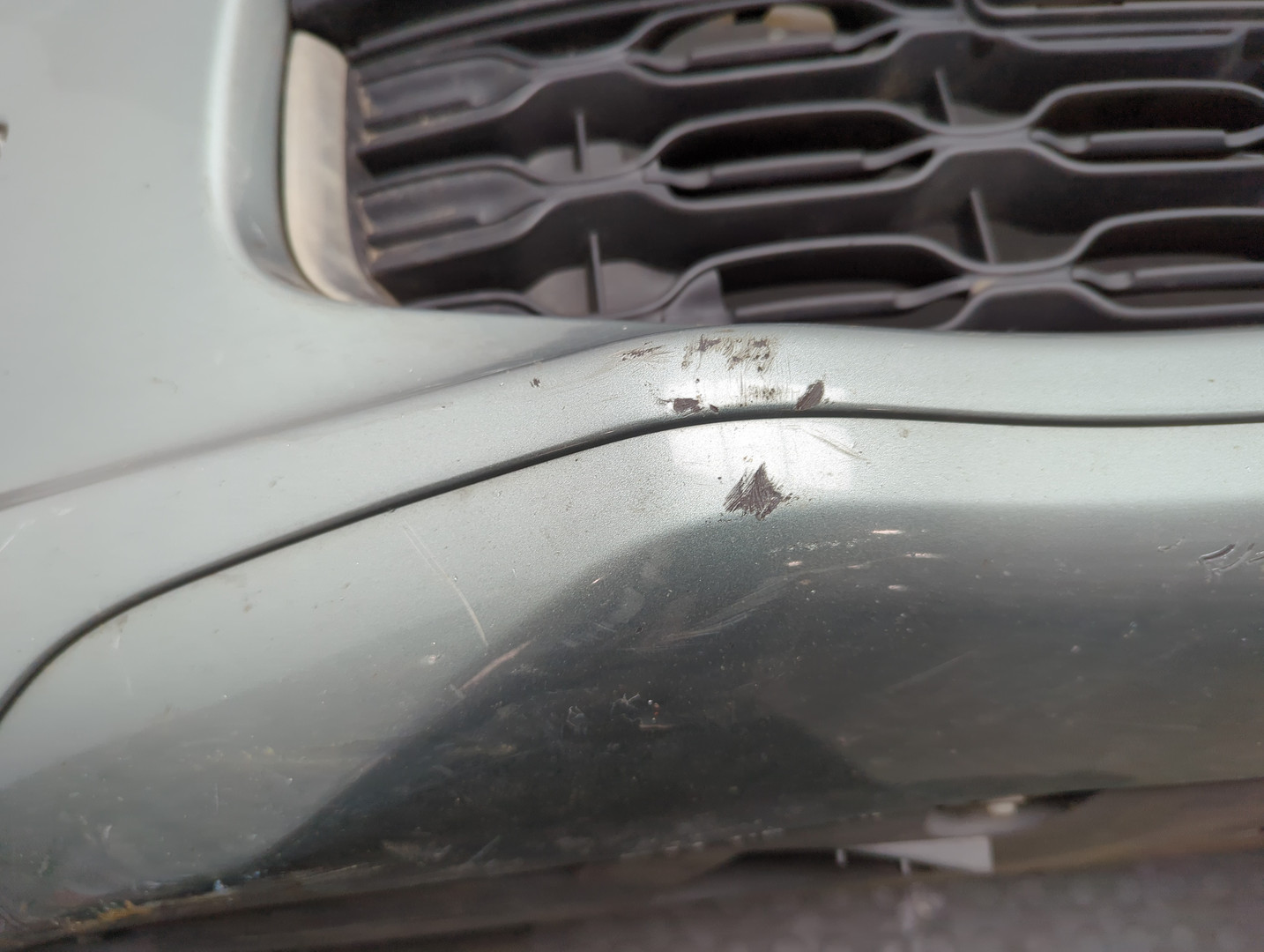 Бампер передний