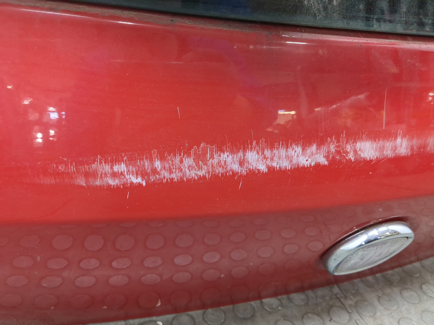 Дверь багажника