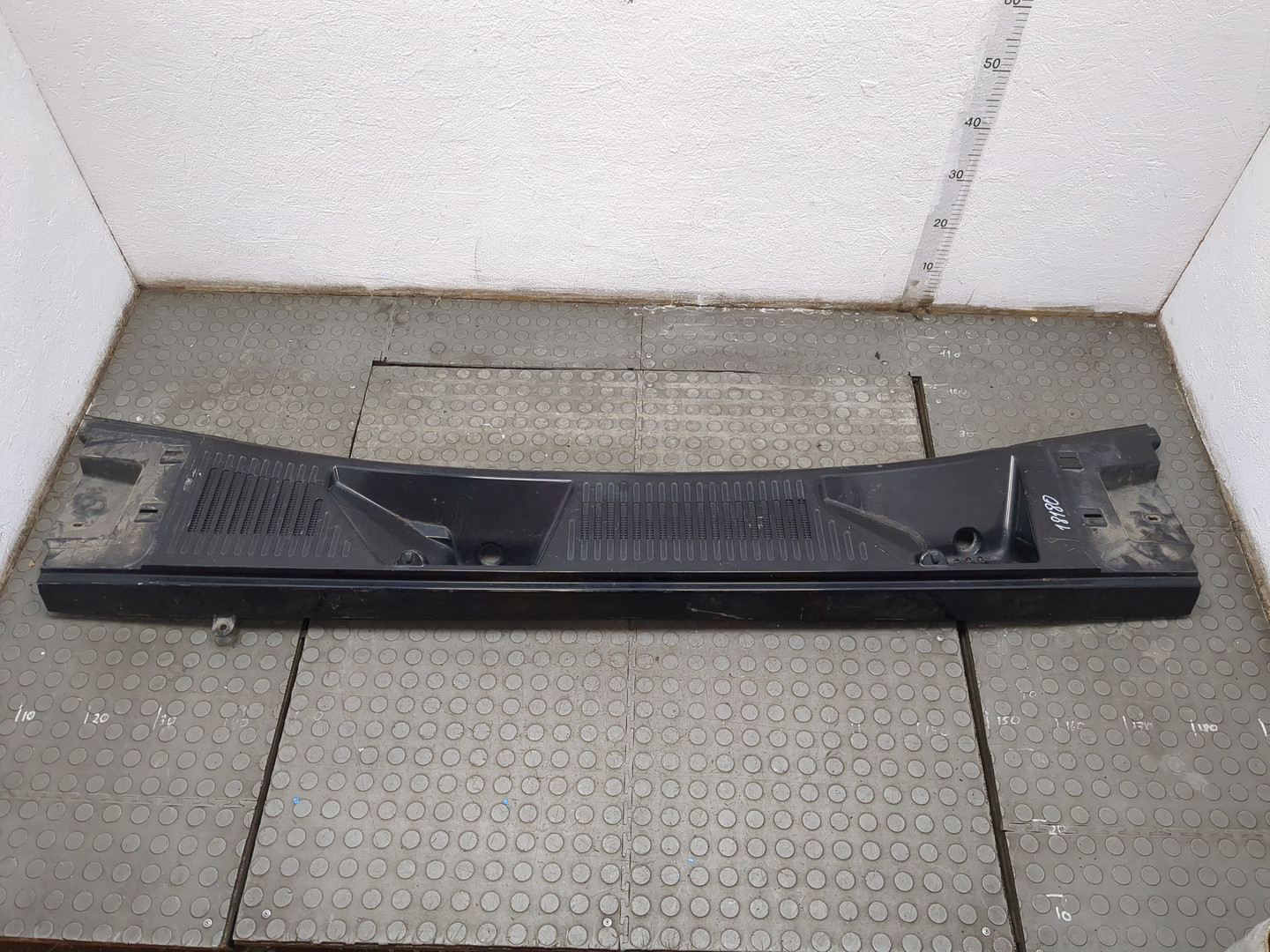 Решетка стеклоочистителей (Жабо)