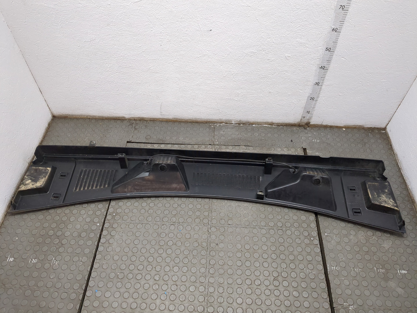 Решетка стеклоочистителей (Жабо)