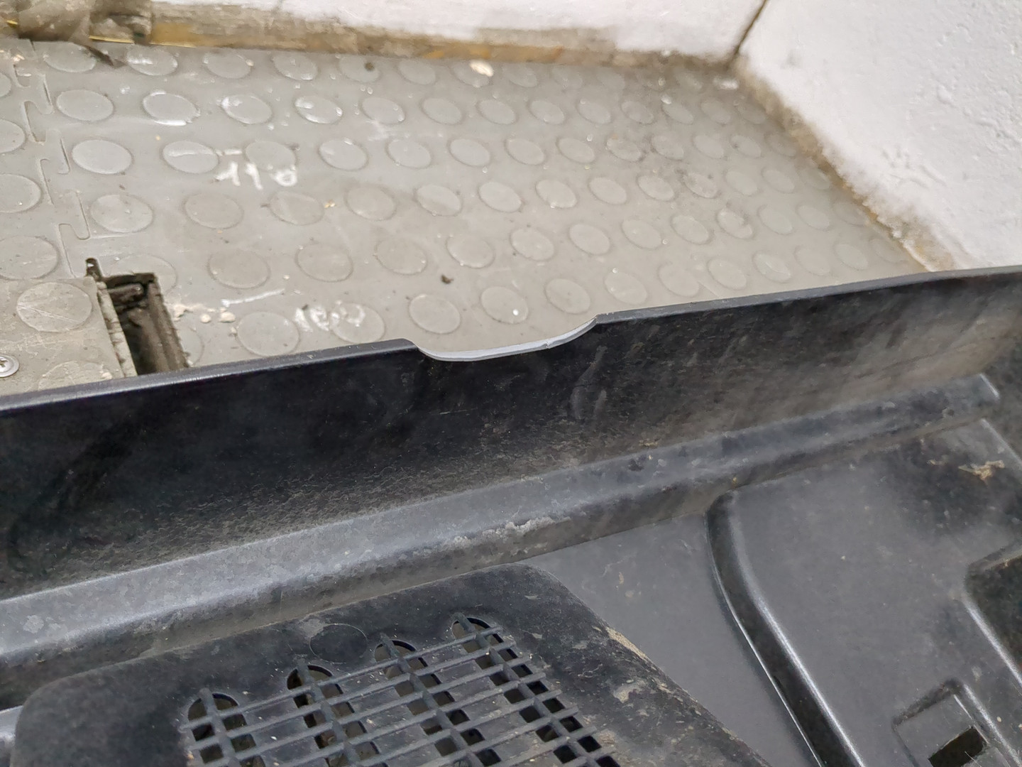 Решетка стеклоочистителей (Жабо)