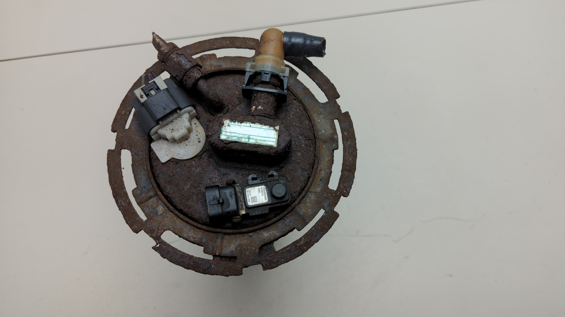 Насос топливный электрический