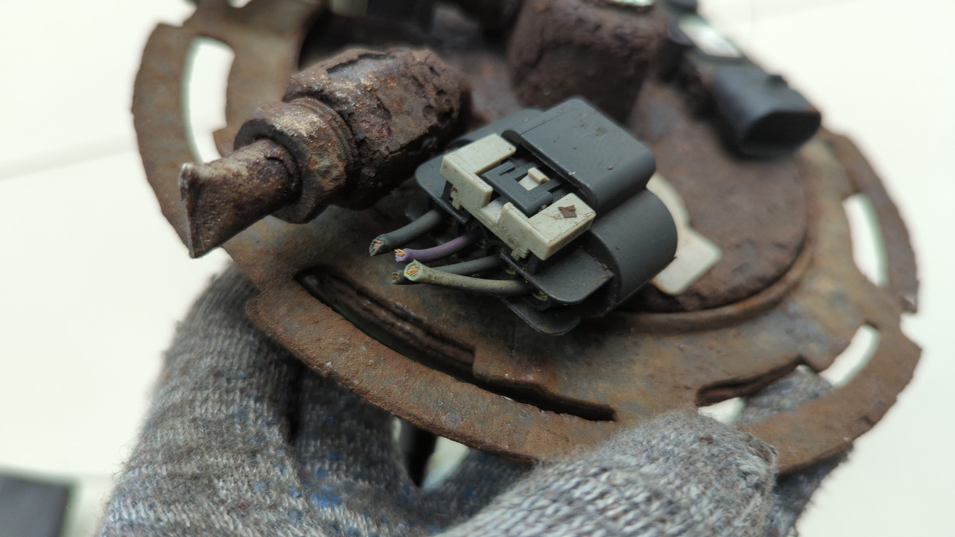 Насос топливный электрический