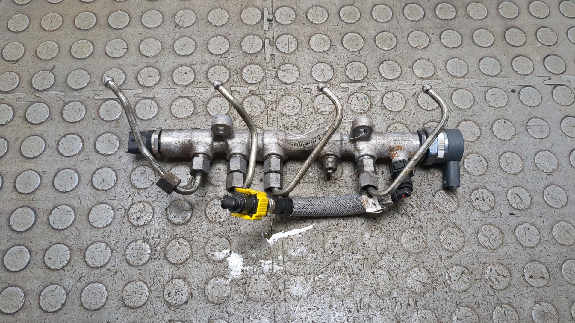 Рейка топливная (рампа)