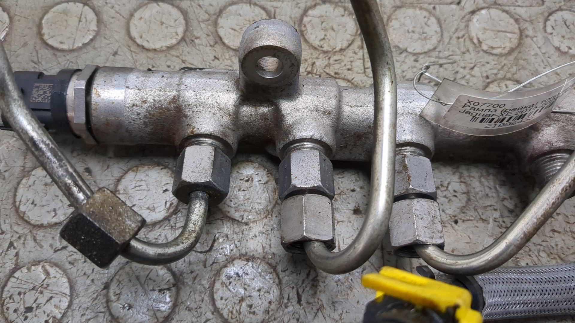 Рейка топливная (рампа)