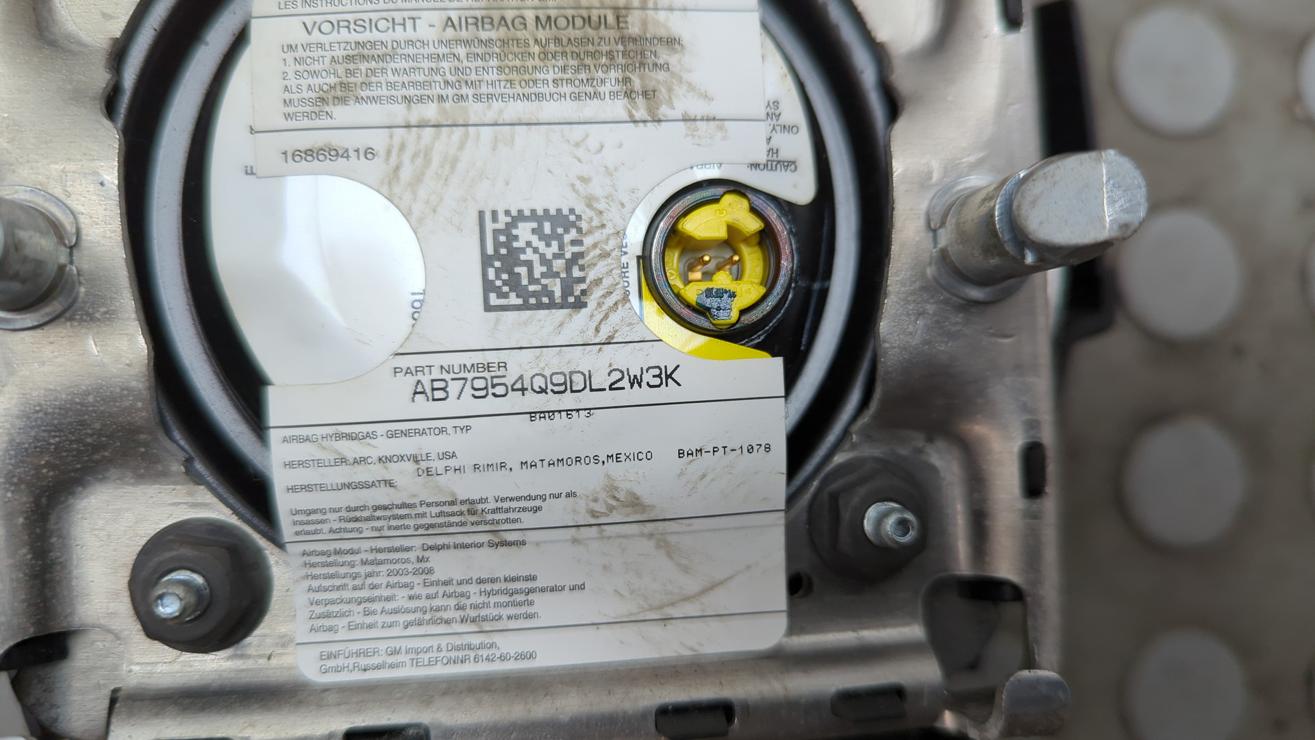 Подушка безопасности в рулевое колесо