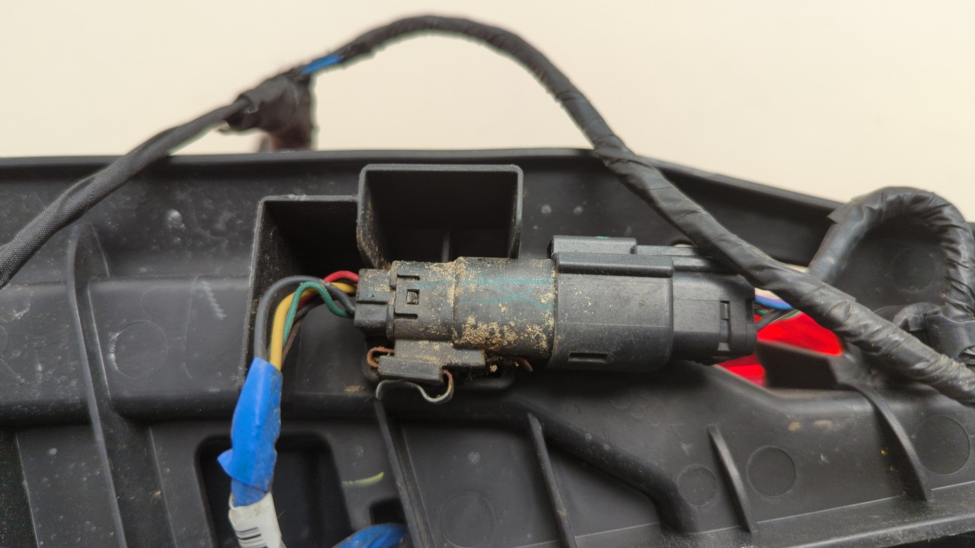 Фонарь задний правый