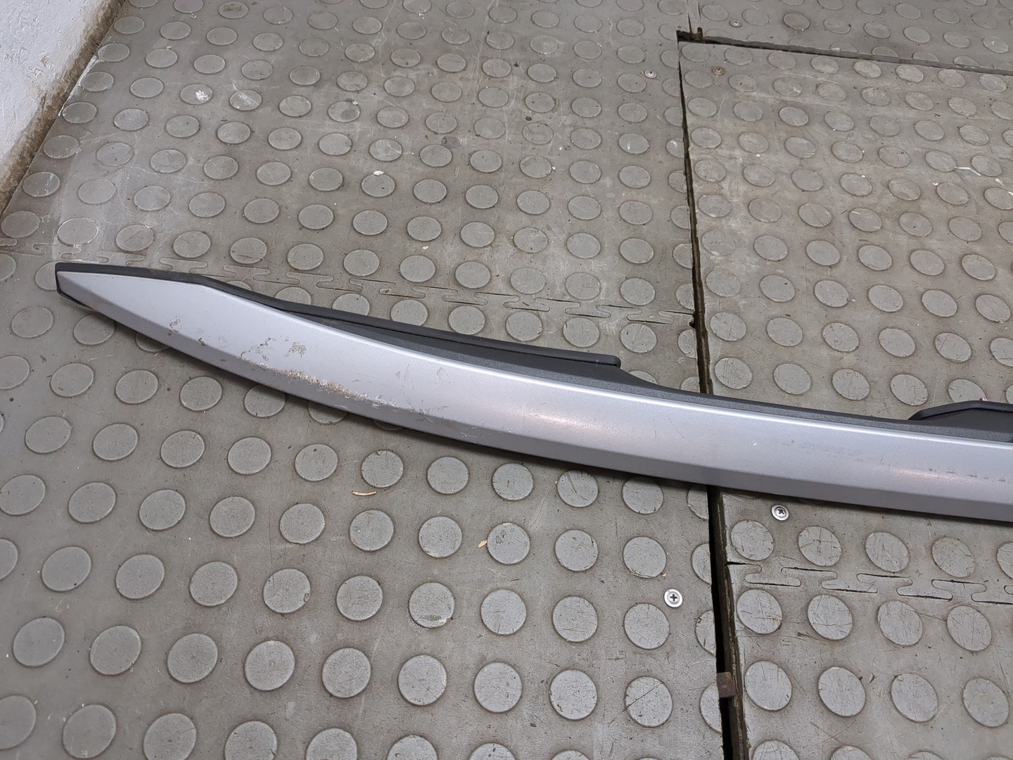 Рейлинг (релинг) правый (планка на крышу)