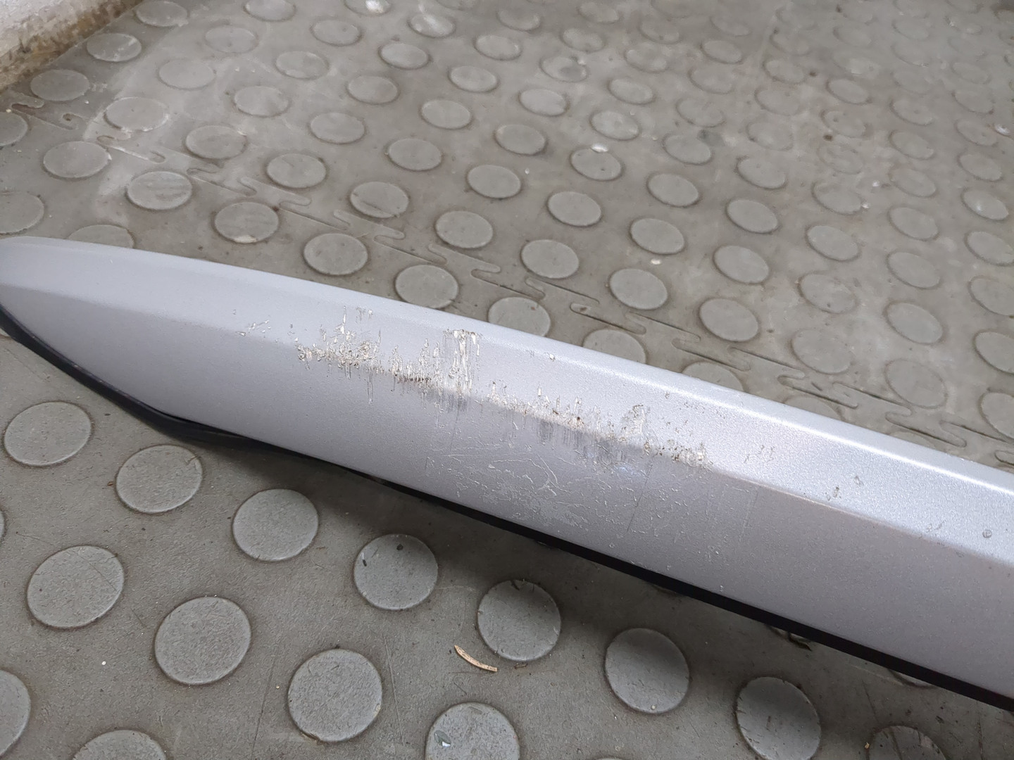 Рейлинг (релинг) левый (планка на крышу)