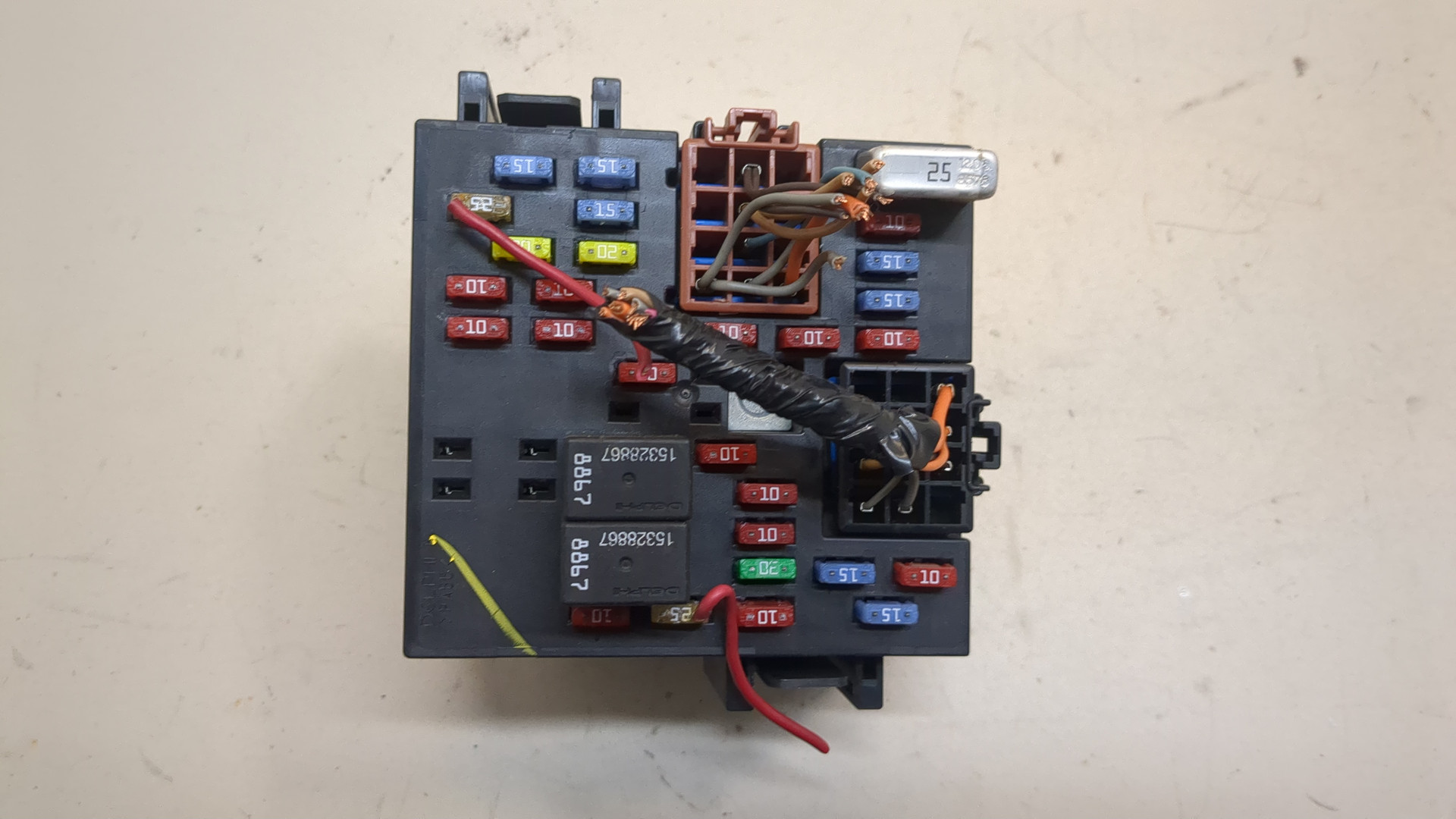 Блок предохранителей