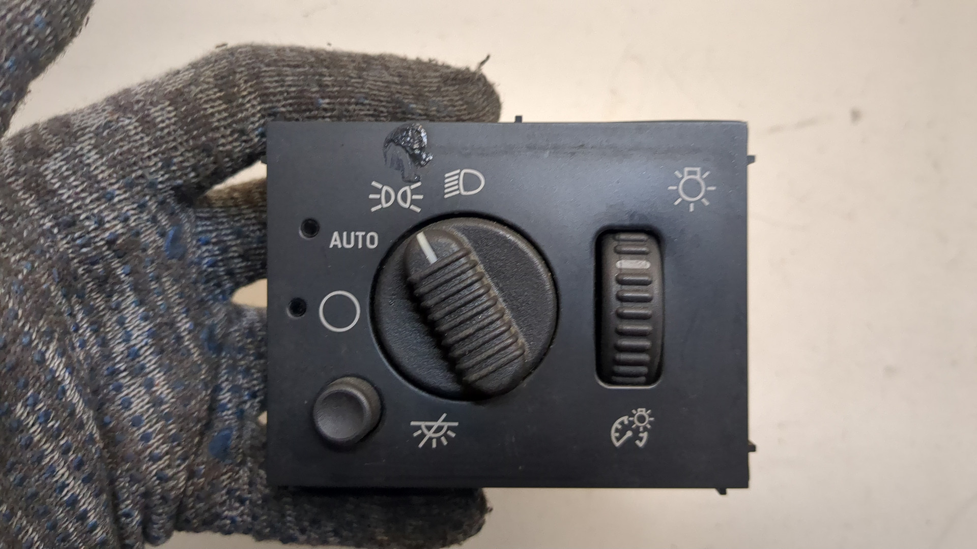 Переключатель света фар