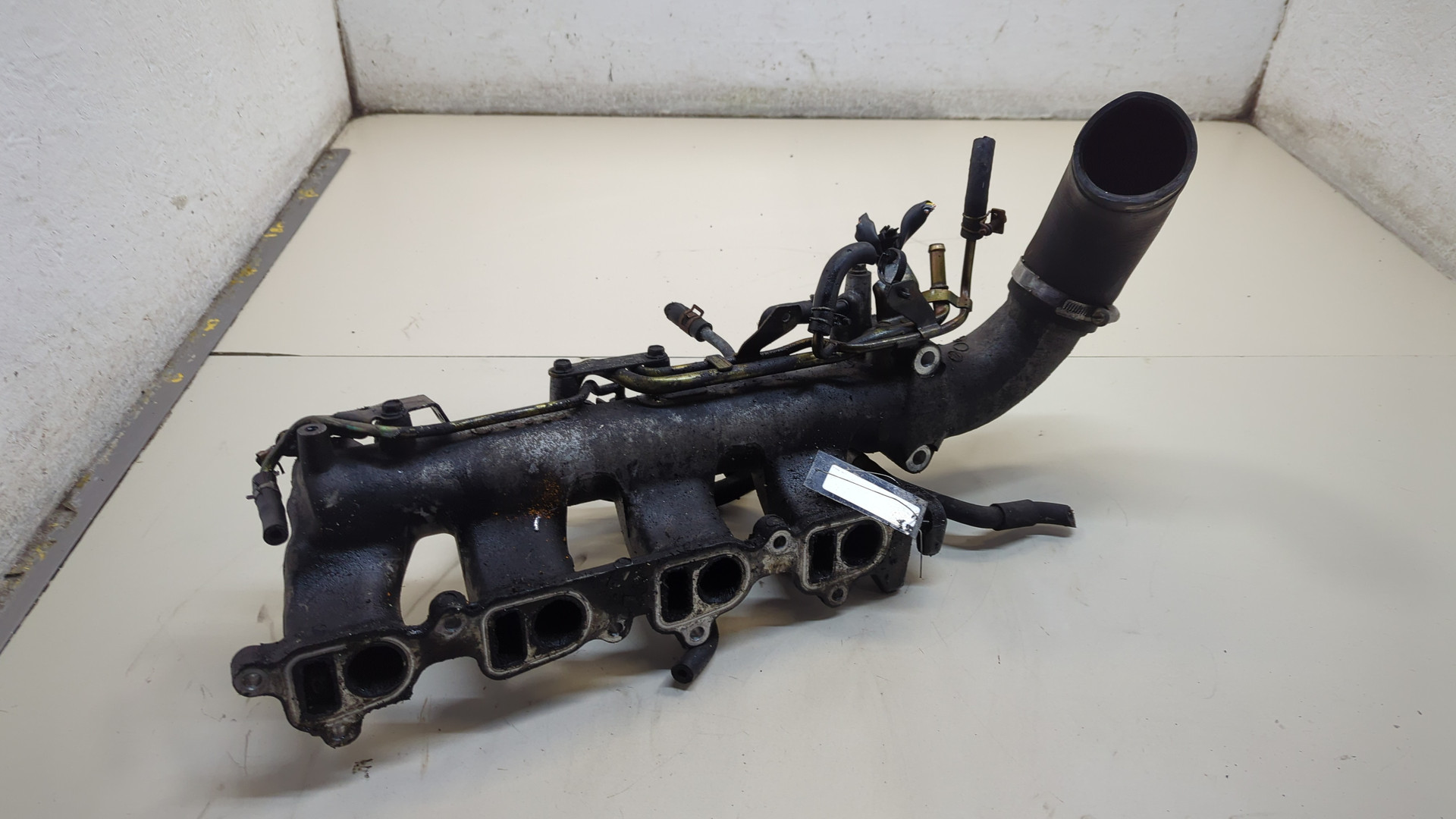 Коллектор впускной