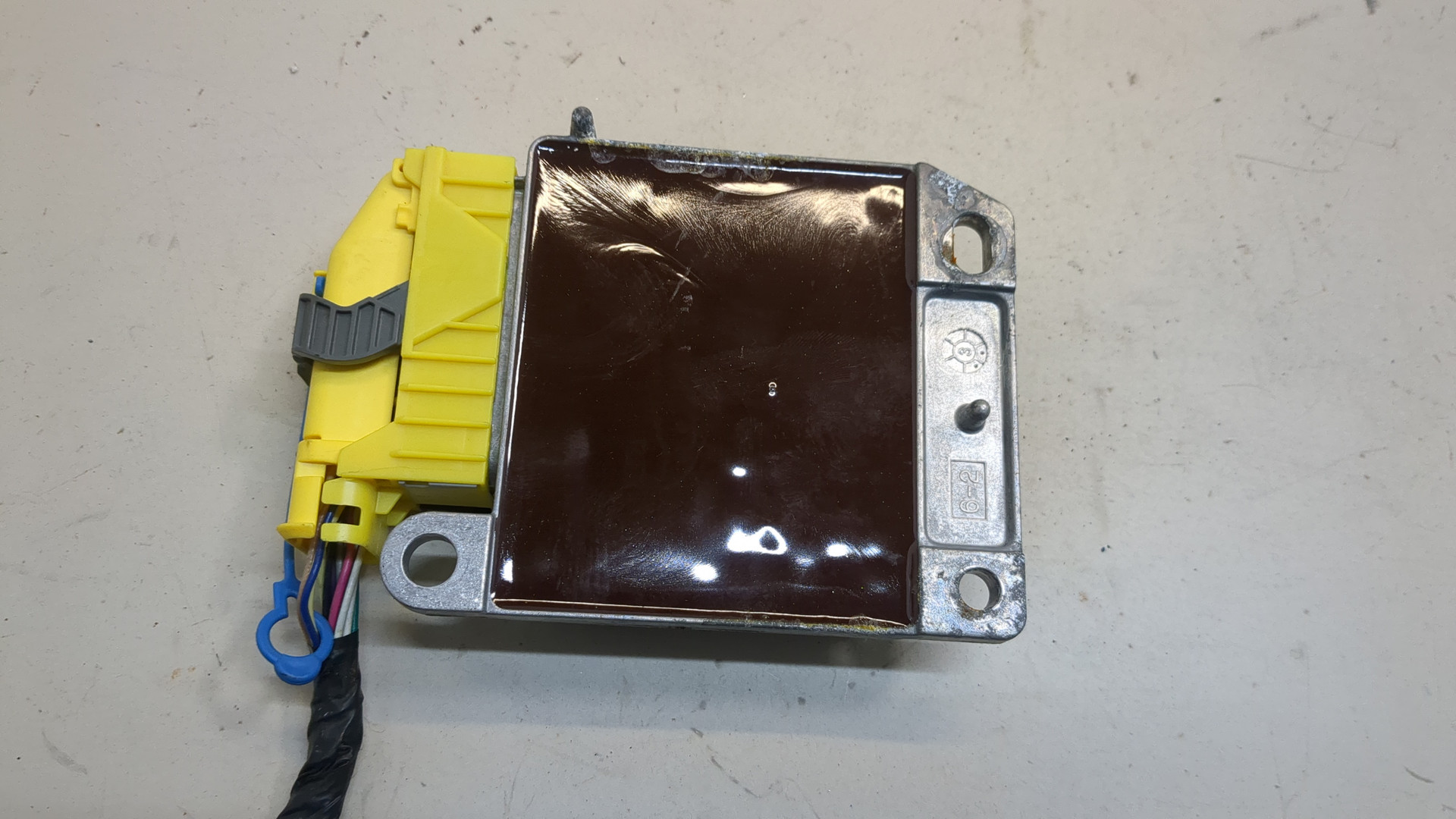 Блок управления подушек безопасности (AIR BAG)