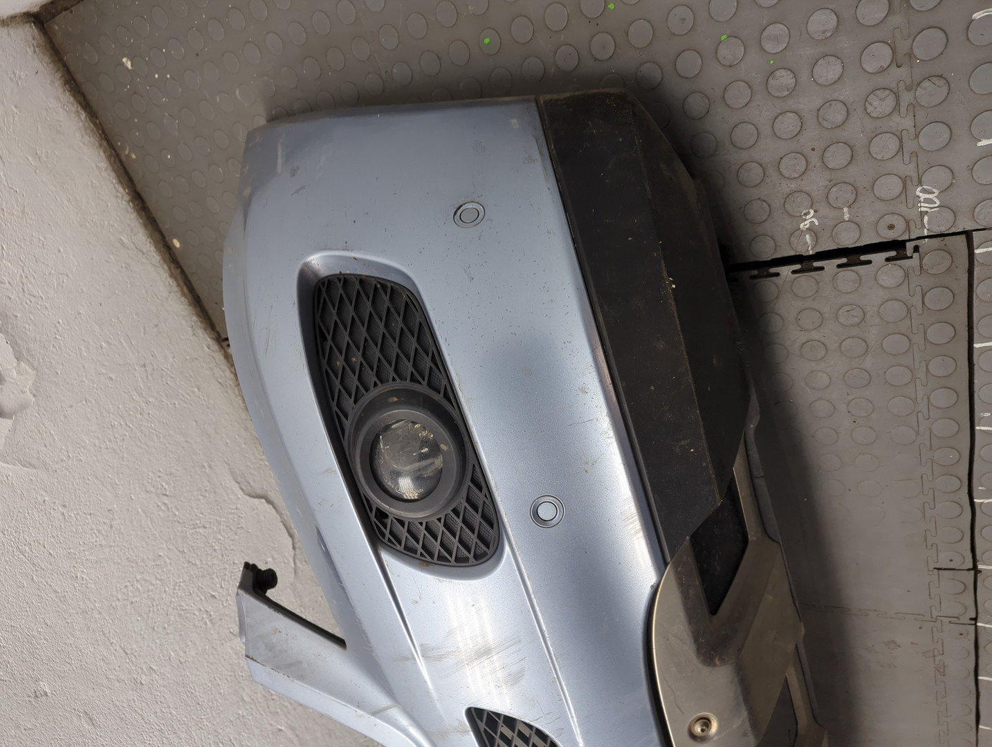 Бампер передний