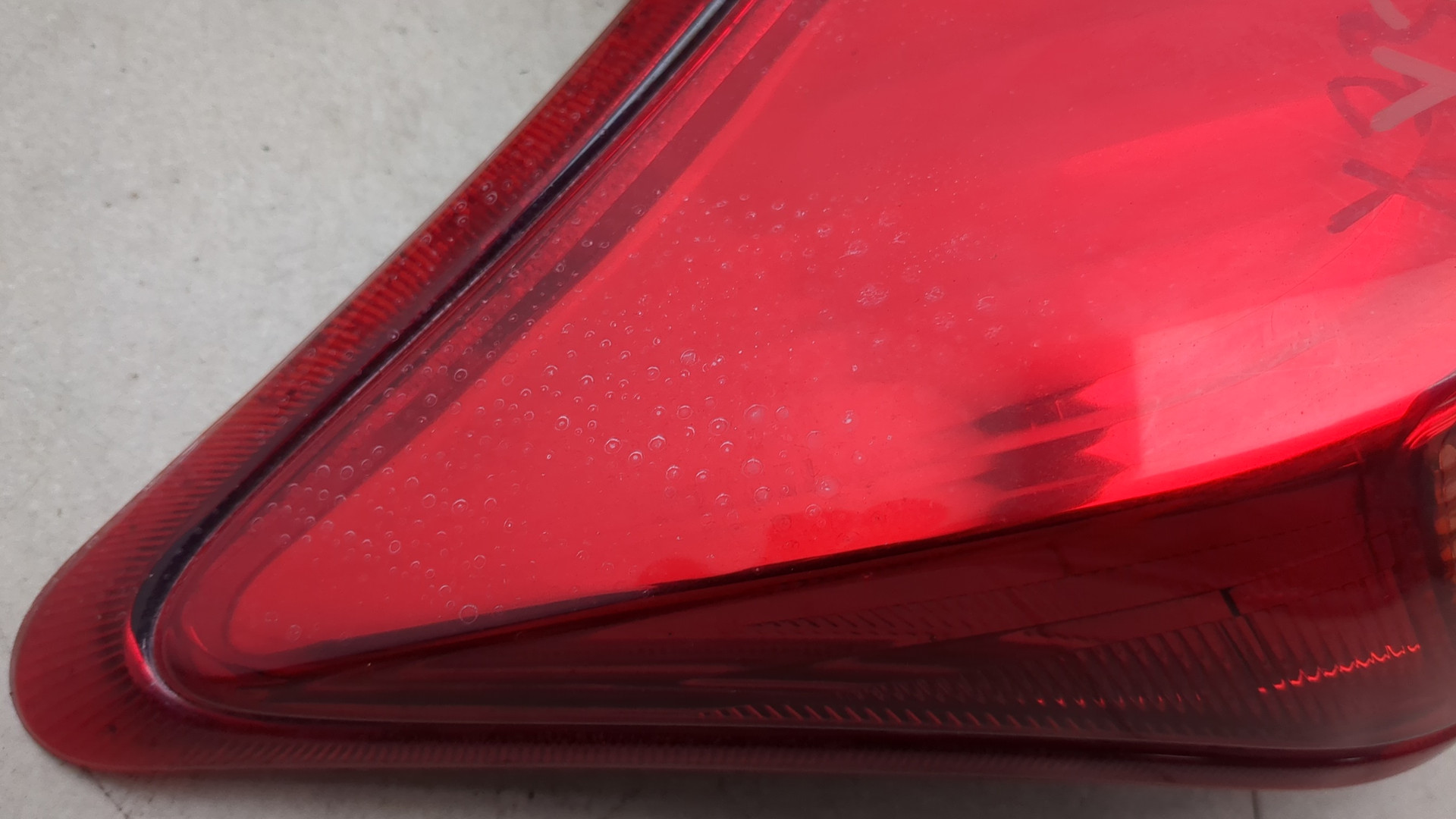 Фонарь задний левый