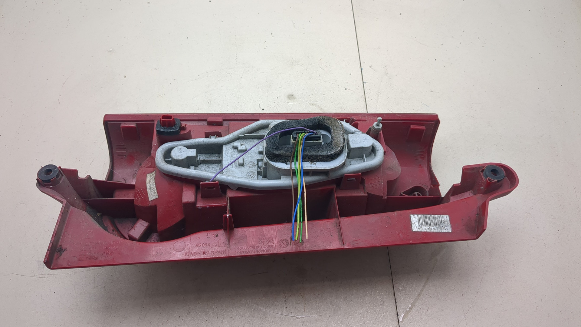 Фонарь задний левый