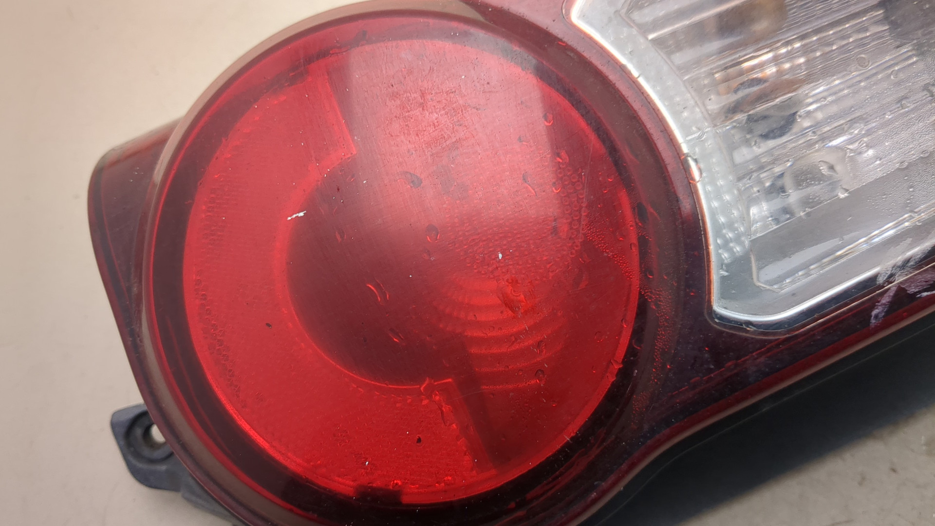 Фонарь задний левый