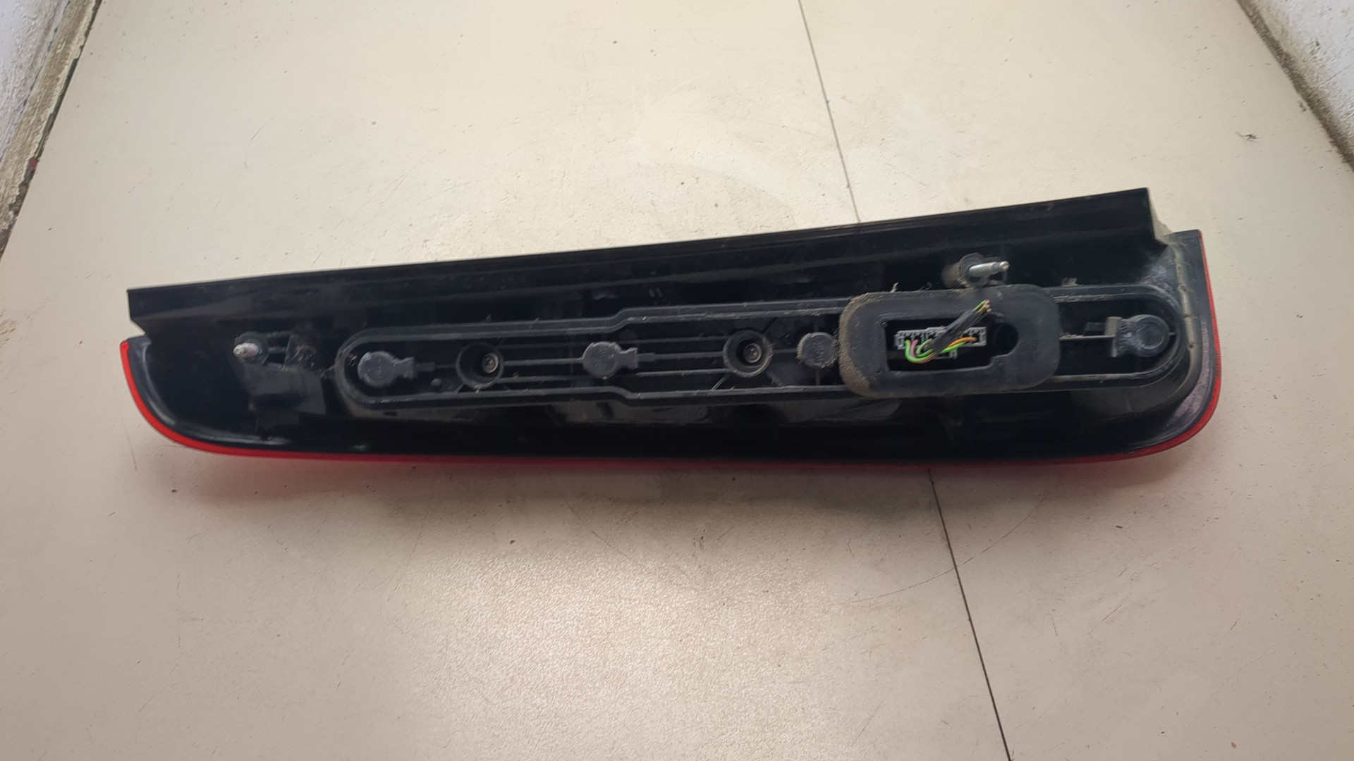 Фонарь задний правый