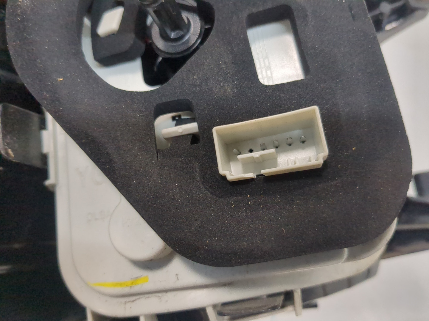 Фонарь задний правый