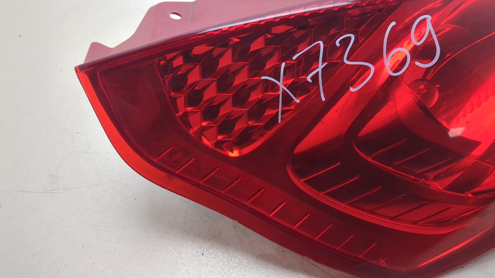 Фонарь задний левый