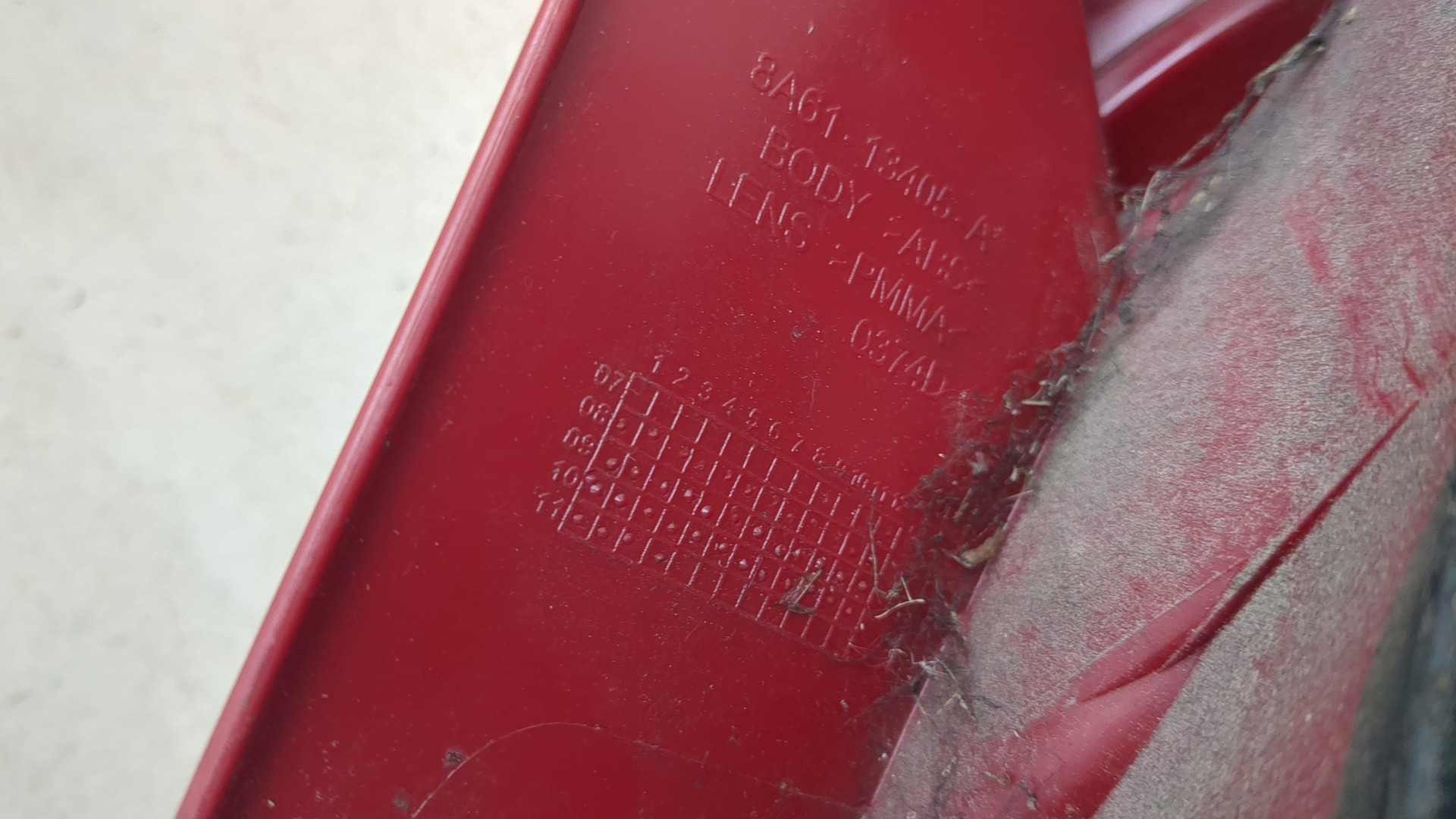 Фонарь задний левый