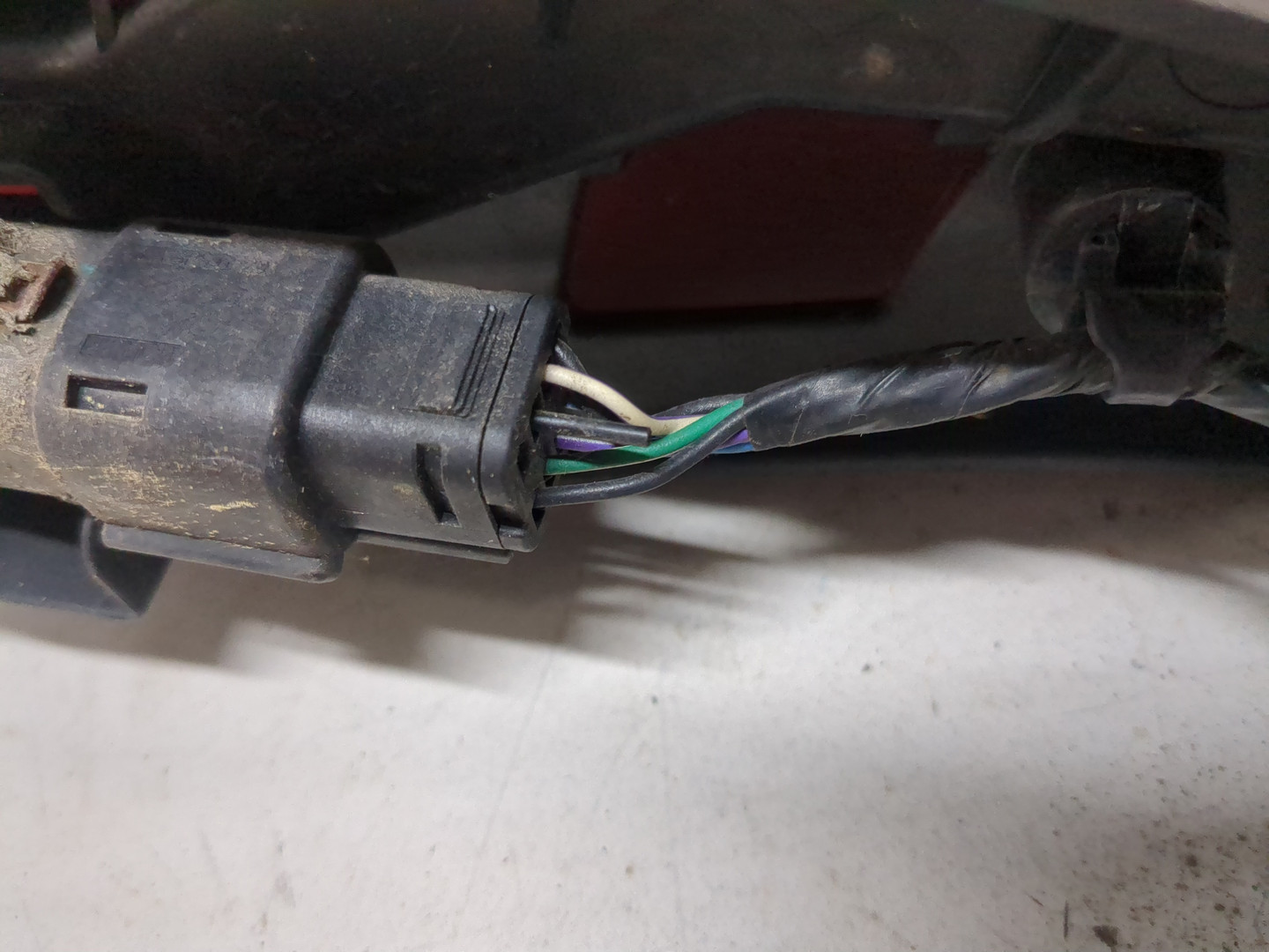 Фонарь задний левый