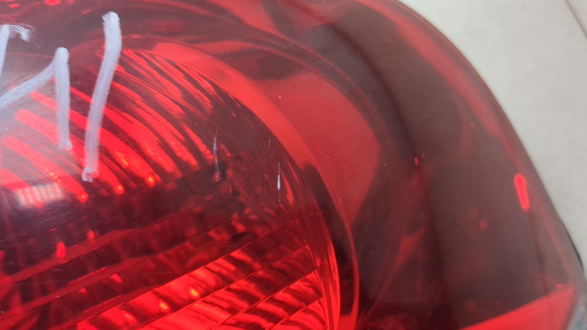 Фонарь задний правый