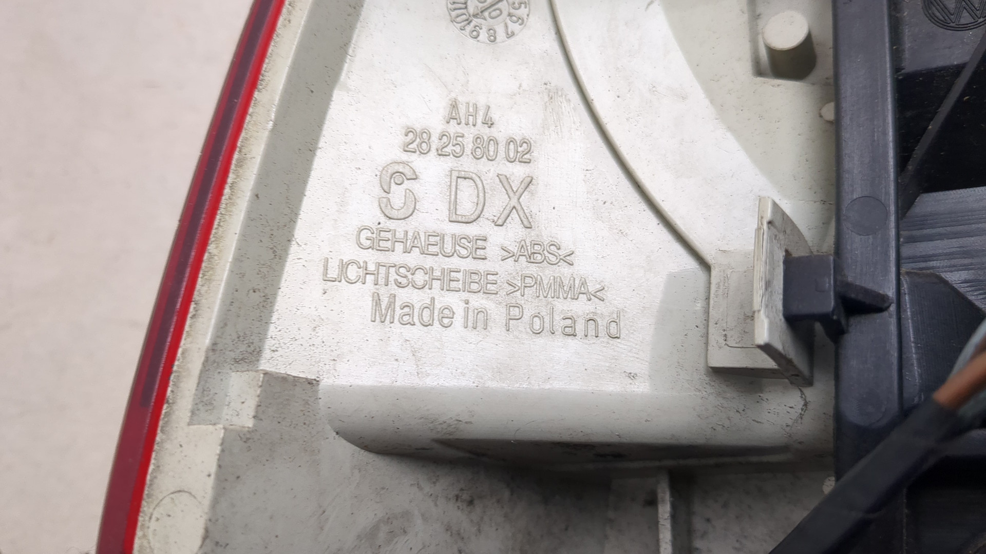 Фонарь задний правый