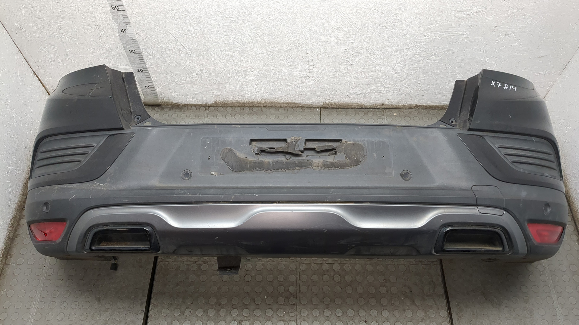 Бампер задний
