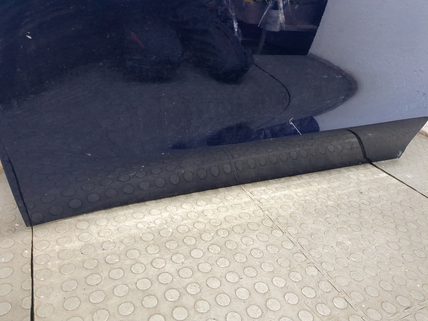 Дверь передняя левая