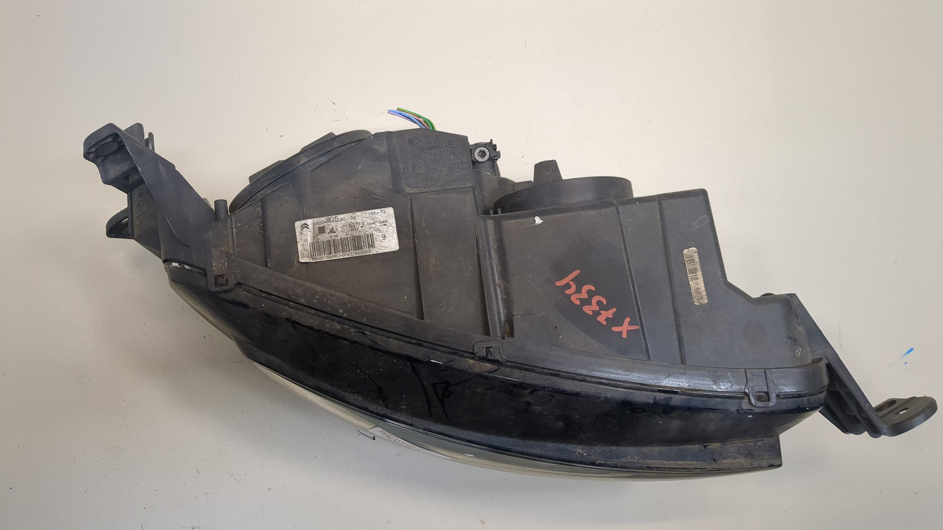 Фара правая