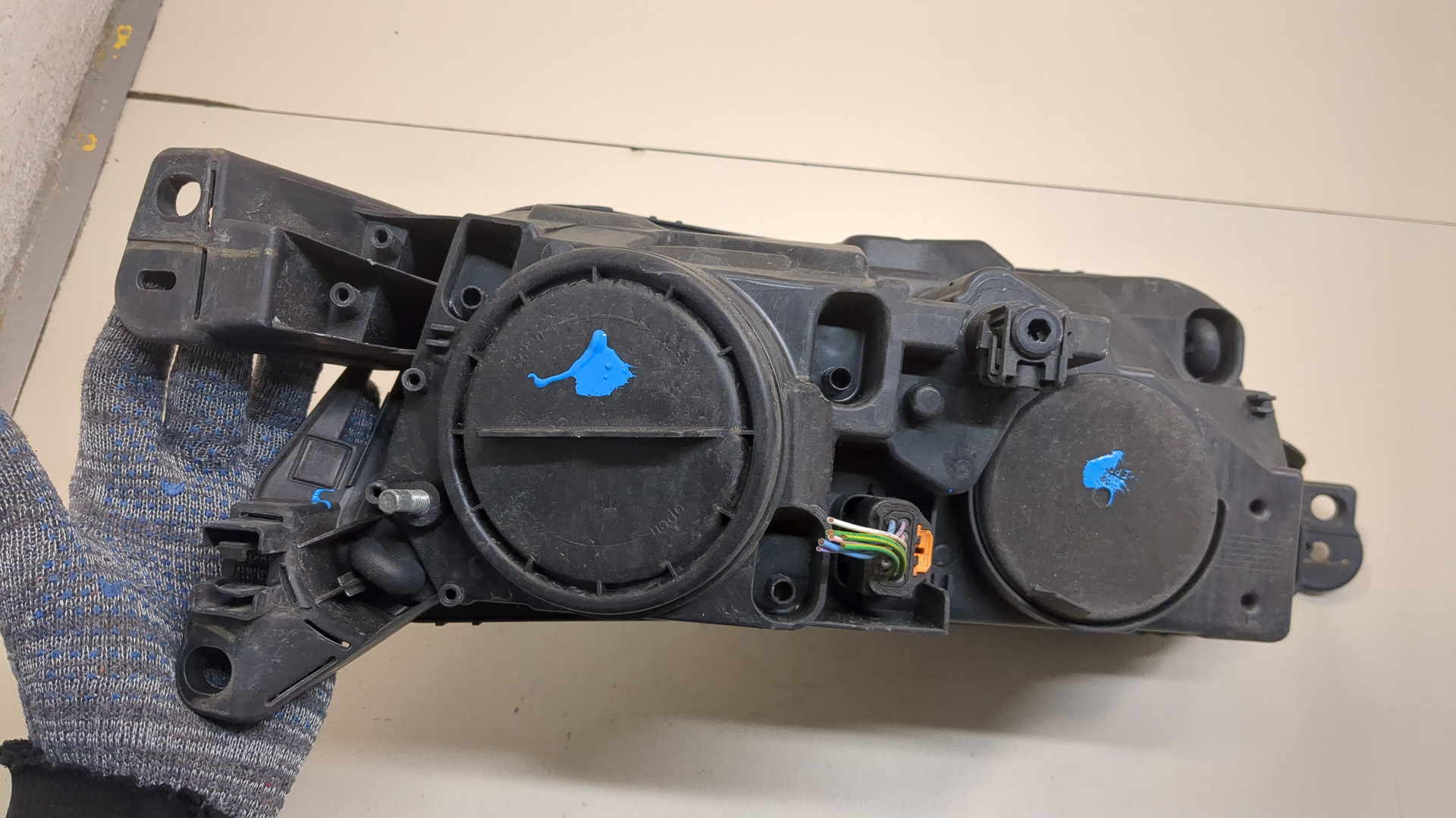 Фара правая