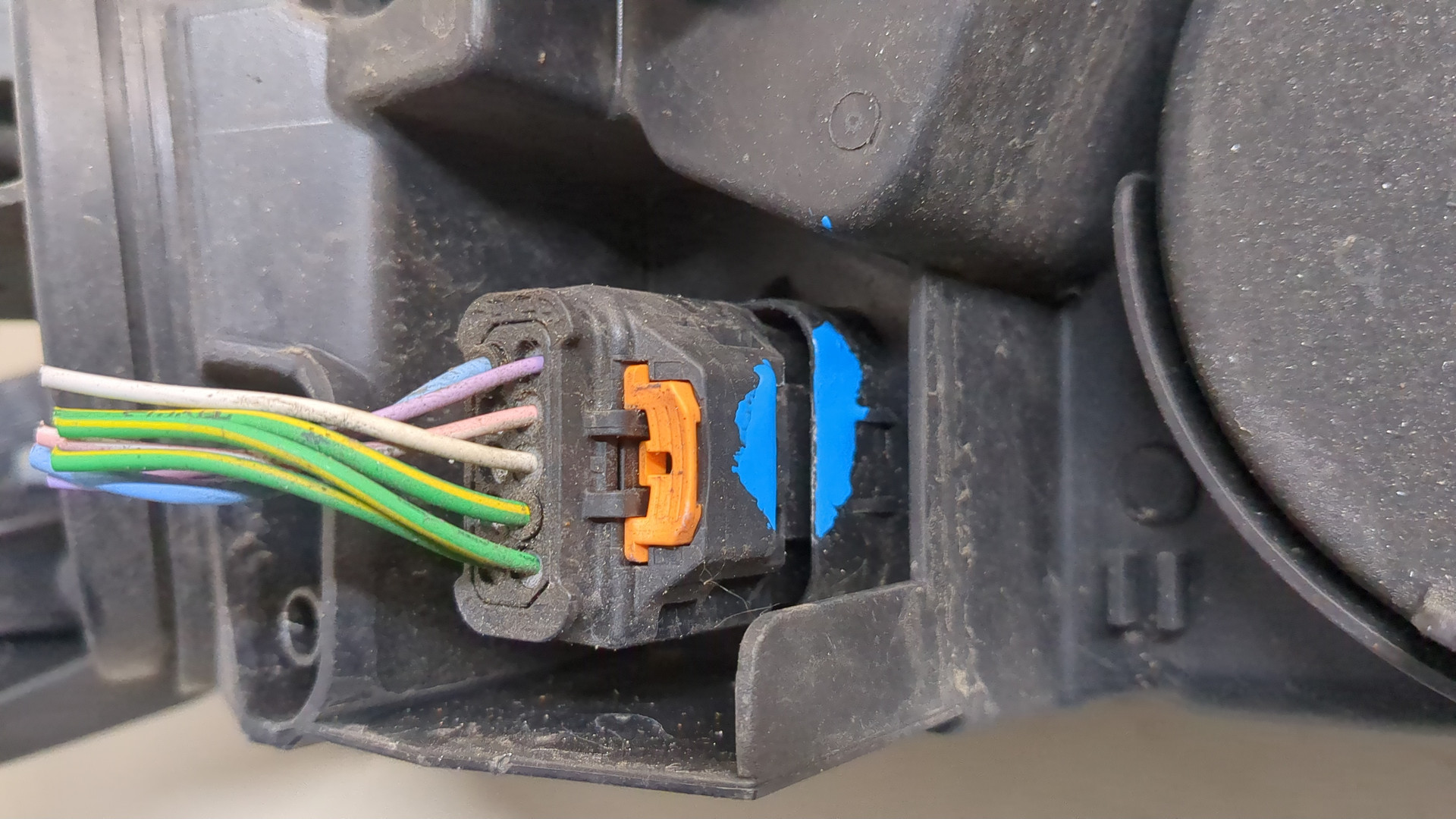 Фара правая