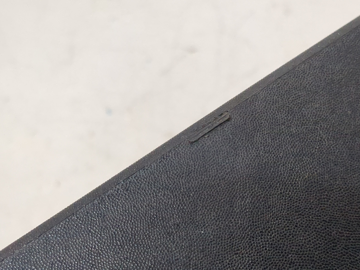 Молдинг заднего крыла правого