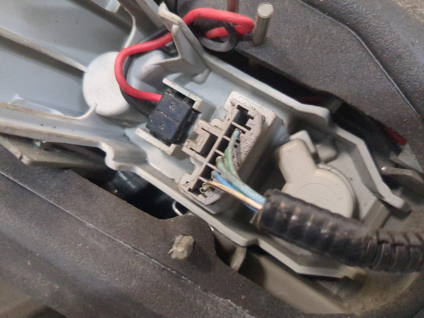 Фонарь задний правый