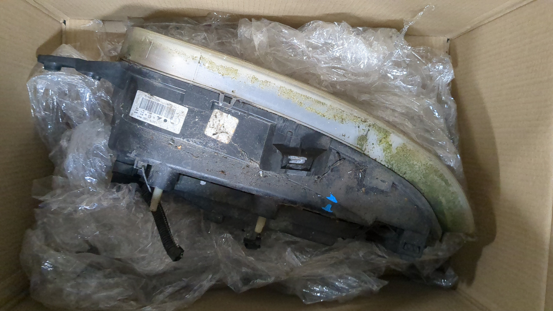 Фара правая