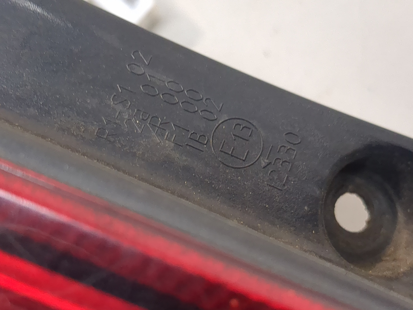 Фонарь задний левый