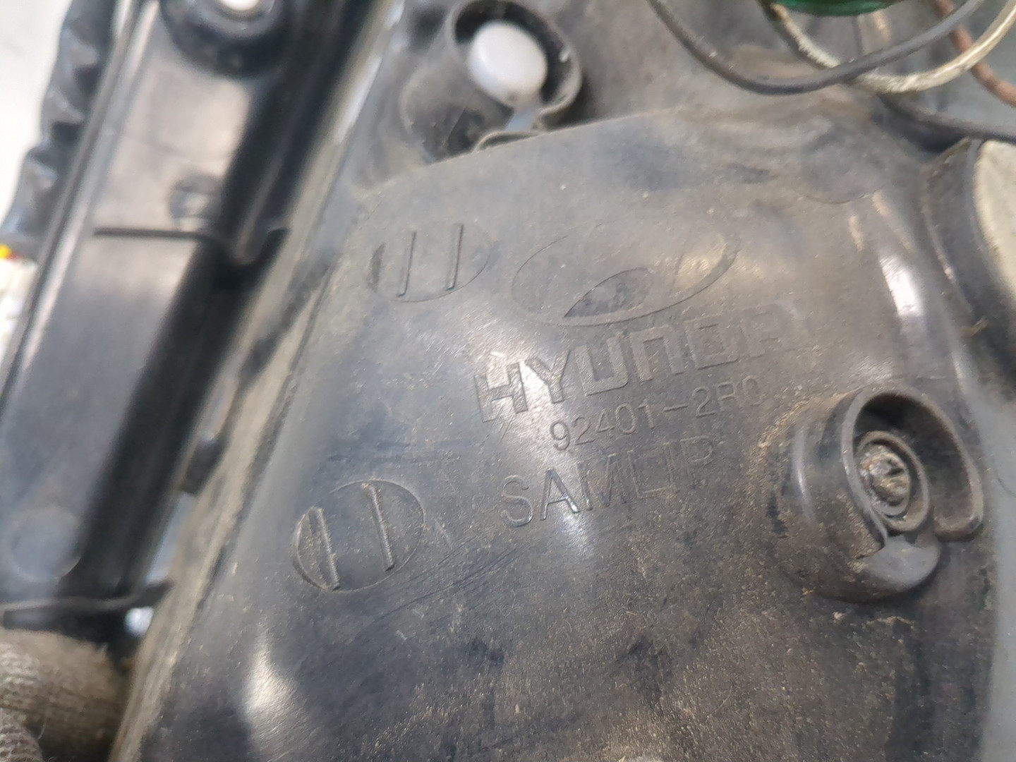 Фонарь задний левый