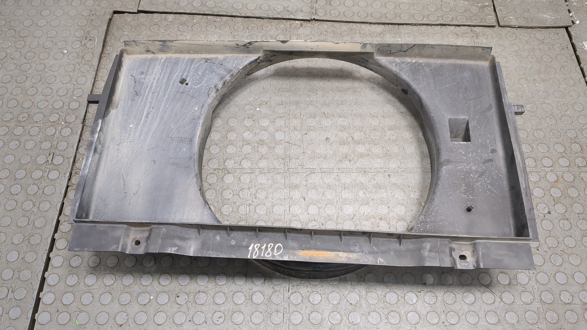 Диффузор вентилятора