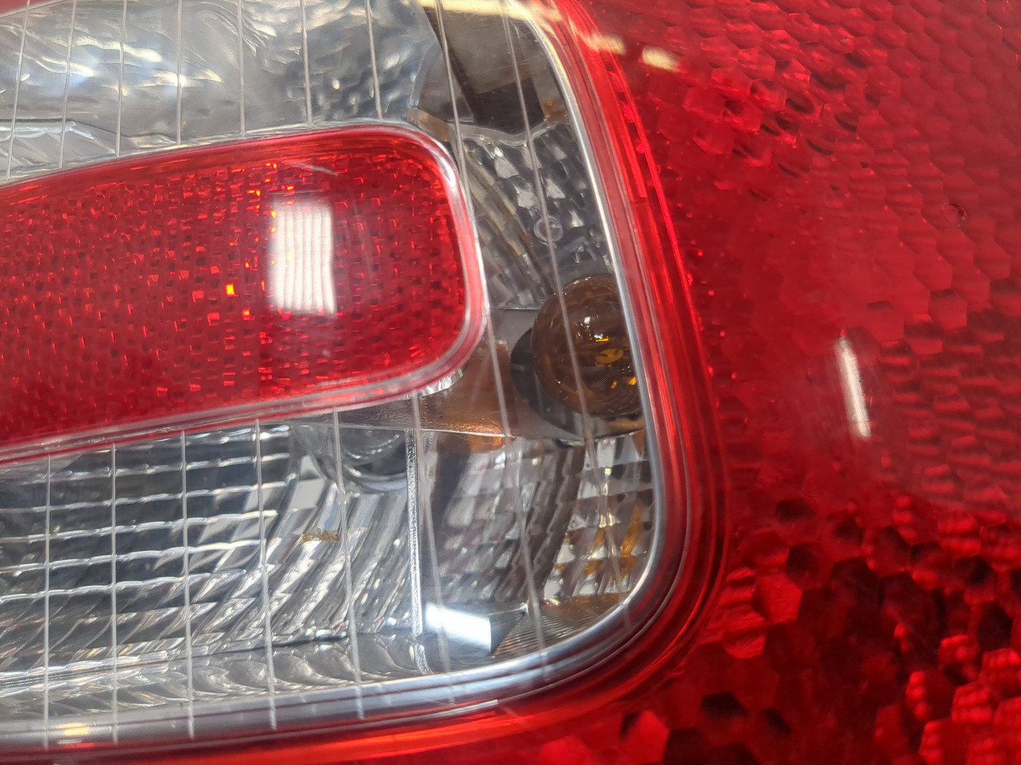 Фонарь задний правый