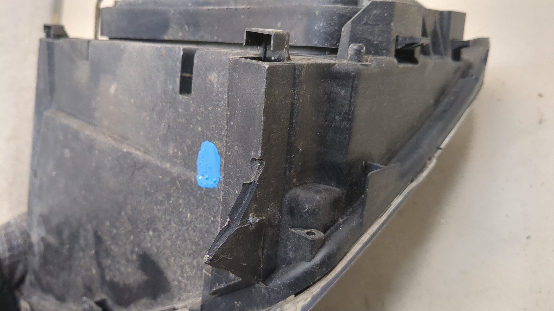 Фара правая